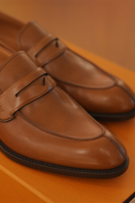 Load image into Gallery viewer, Sorbonne Loafers Brown