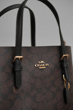 Load image into Gallery viewer, Coach Signature Bag
