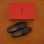 Load image into Gallery viewer, Black Ferragamo Drivers
