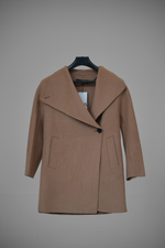 Load image into Gallery viewer, Zara Coat
