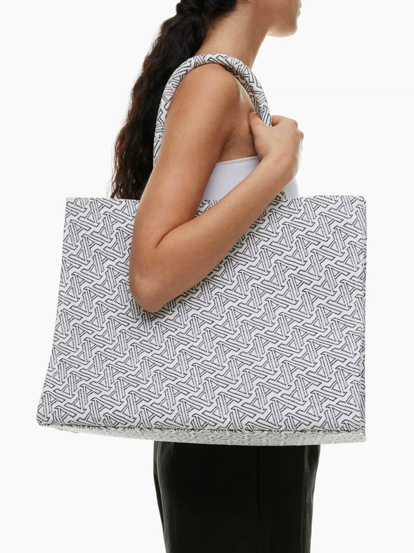 Idolize Tote Bag